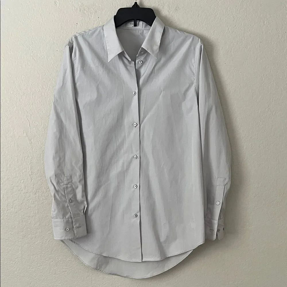 Like New! Babaton Classic Dress Shirts Tailored Shirt Light Gray in Size M